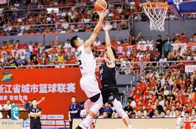 九游体育-关于关键时刻欧联传出新动向，斯图加特豪取连胜，管理层表态——压力陡增，年轻球员得到机会的信息